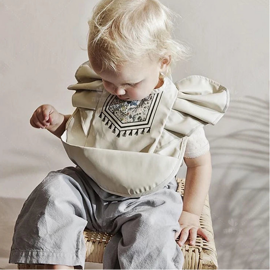 Waterproof Baby Bib with Pocket – Soft PU Easy Clean Toddler Feeding Smock